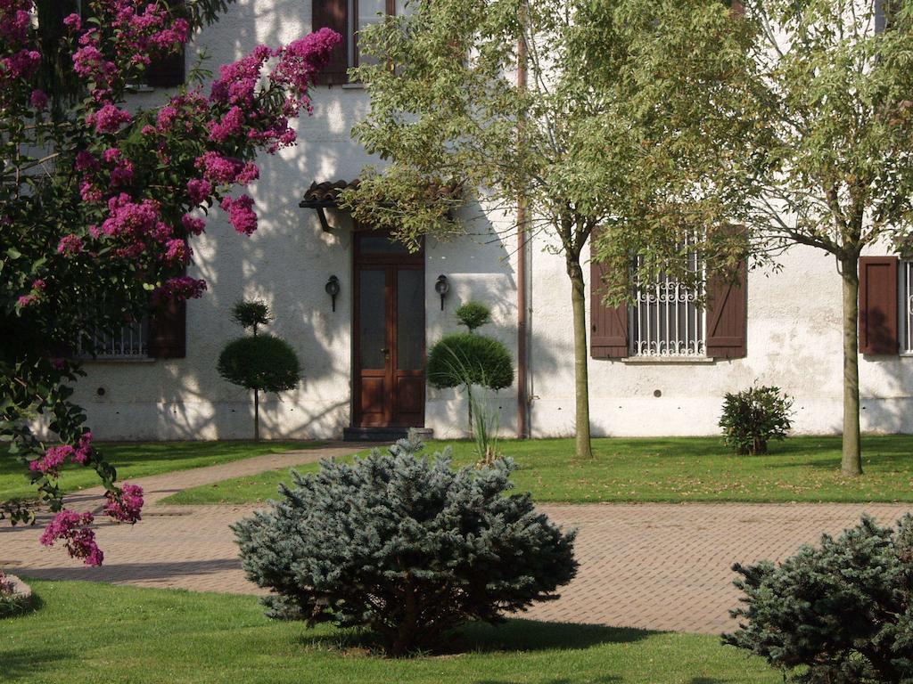 B&B Casa Manuelli Alessandria Exteriör bild